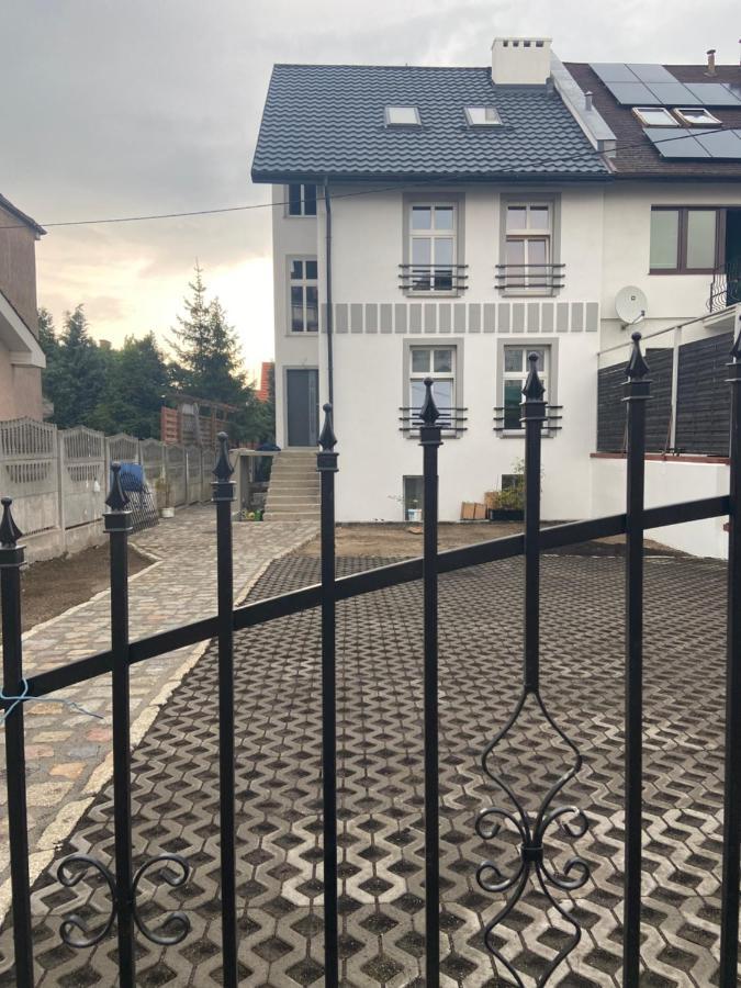 שצ'צ'ין Apartamenty Bezrzecze מראה חיצוני תמונה